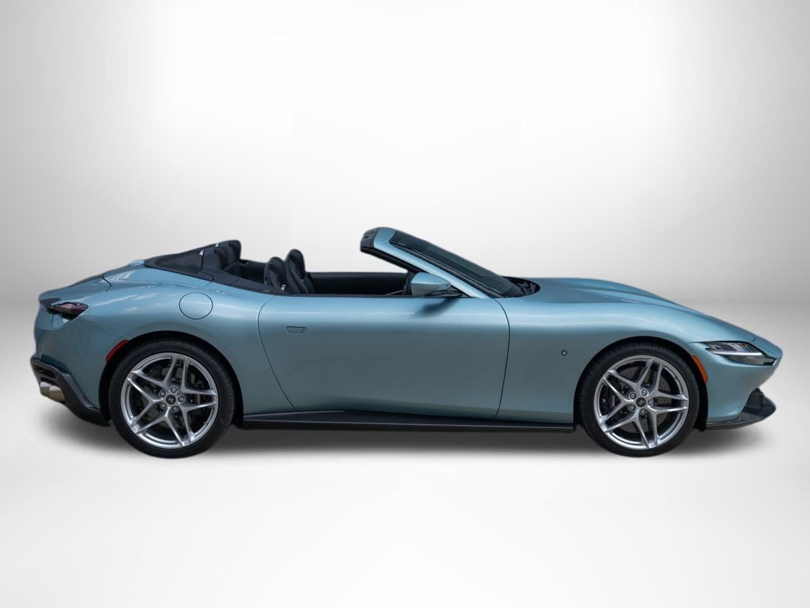 Ferrari Roma Spider