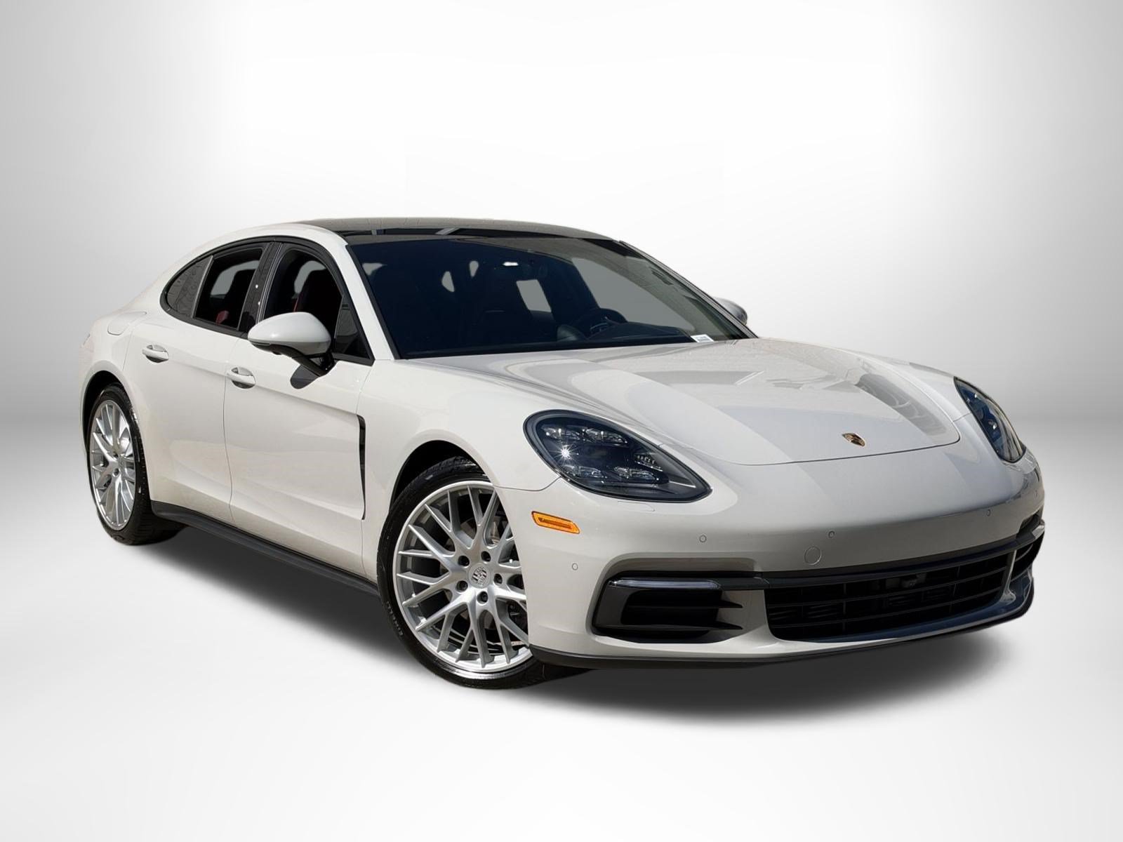 2018 Porsche Panamera 4