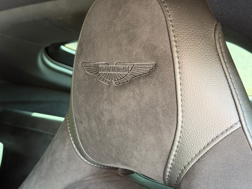 Aston Martin Vantage
