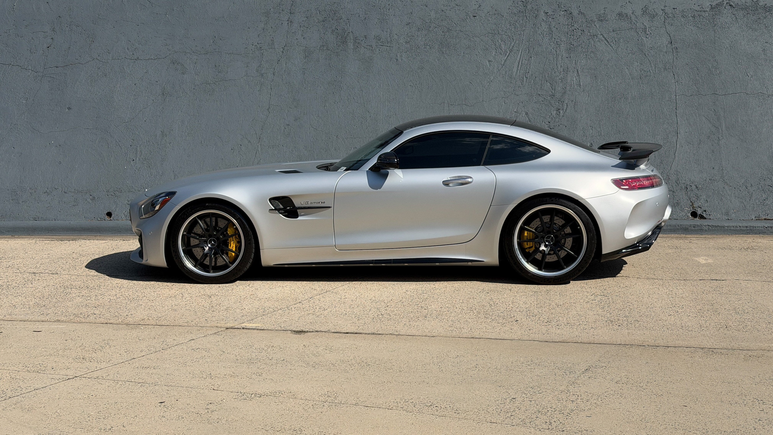 Mercedes-Benz AMG GT R