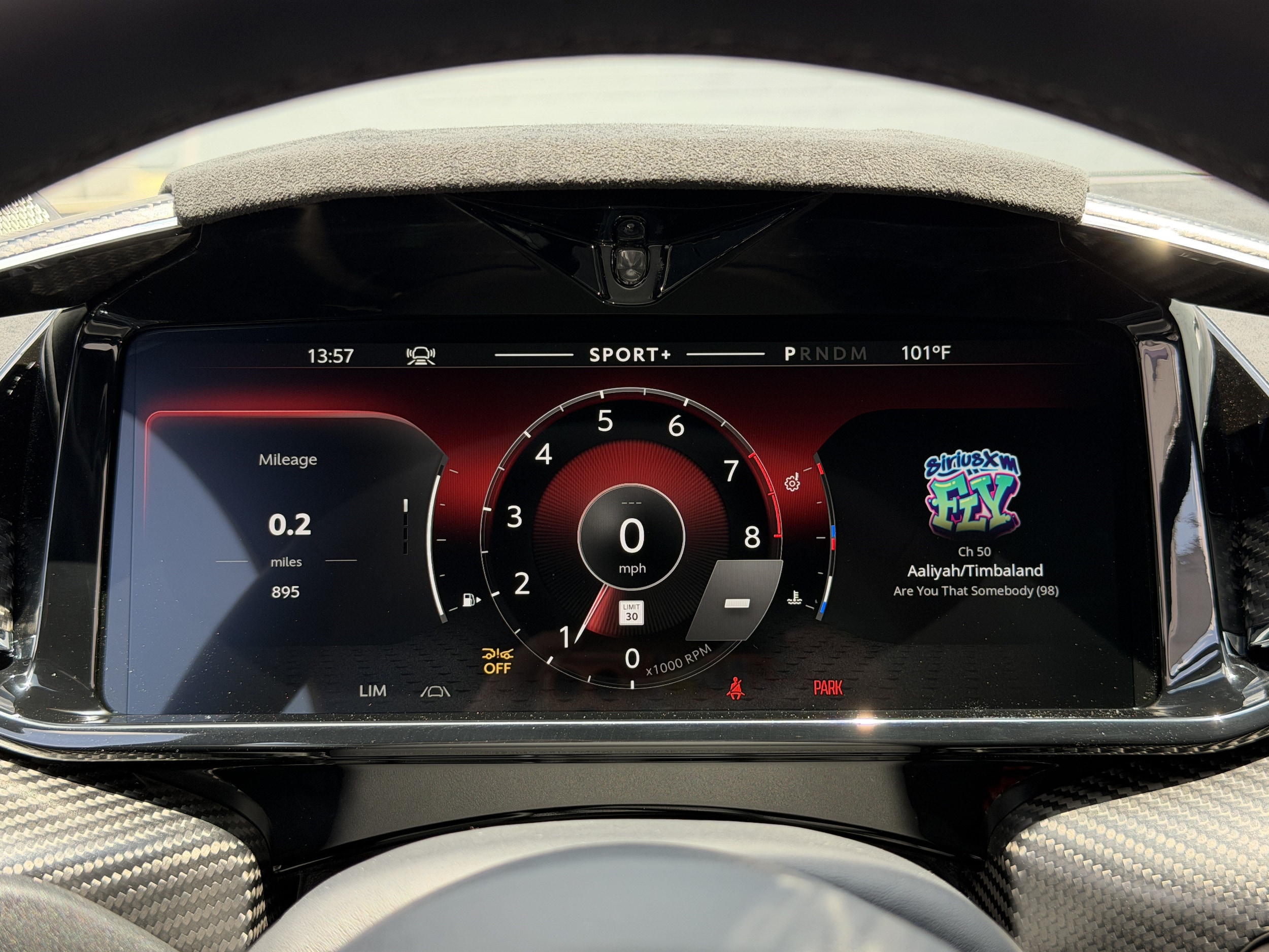 Aston Martin Vanquish V12