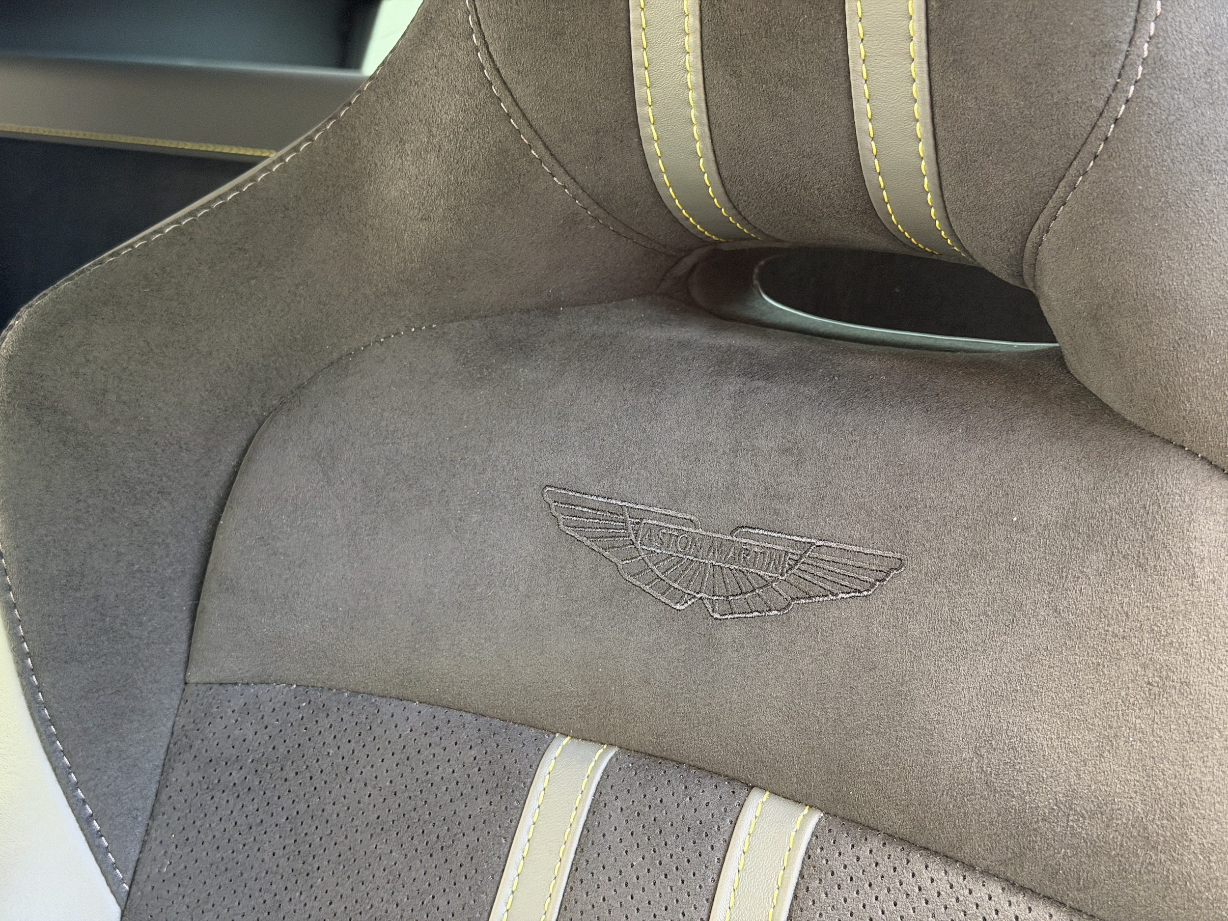 Aston Martin Vantage