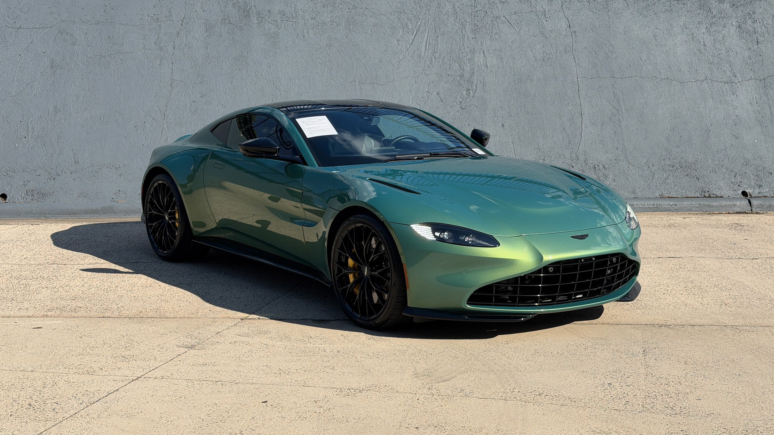 Aston Martin Vantage Coupe