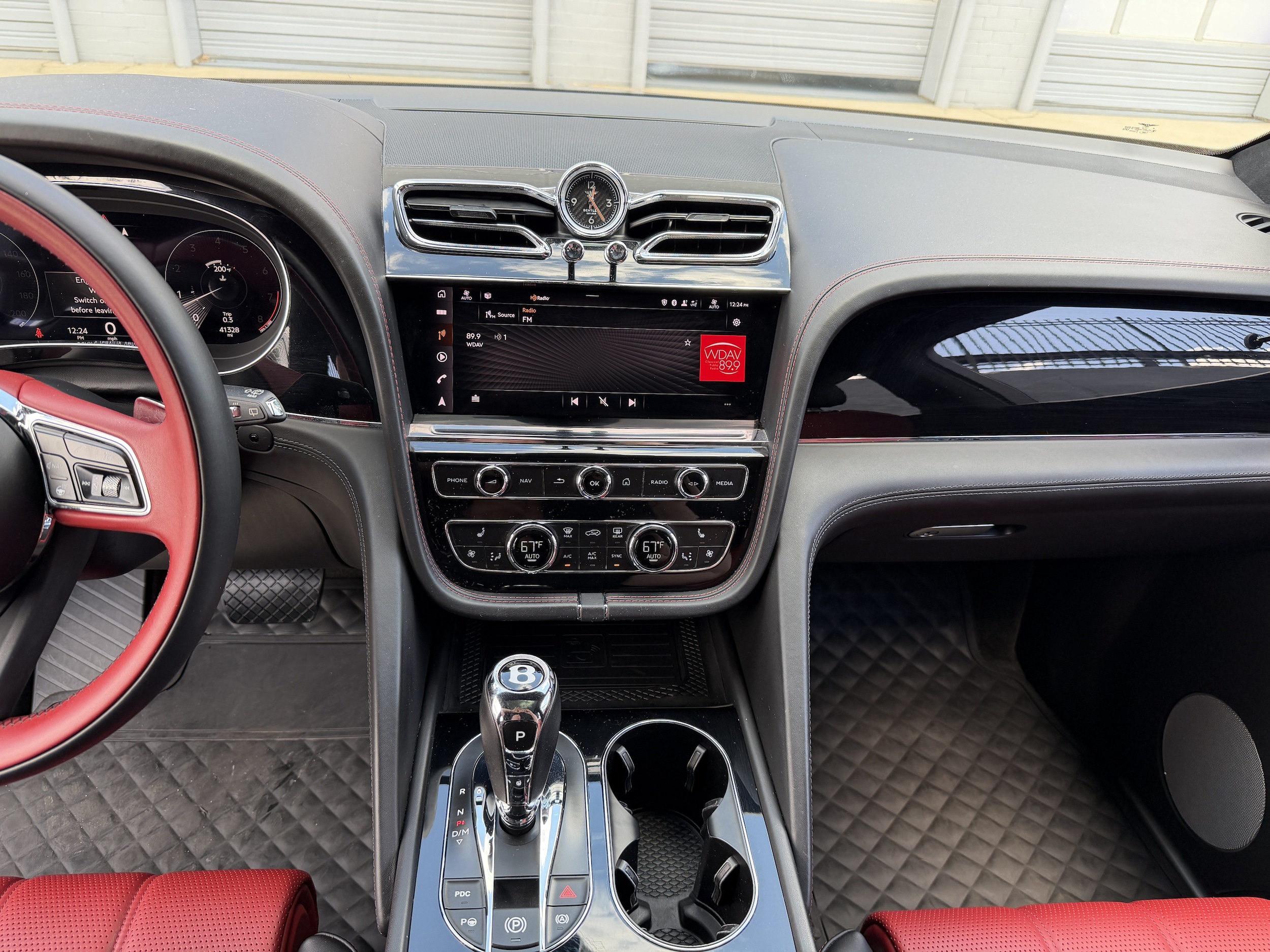 Bentley Bentayga Azure