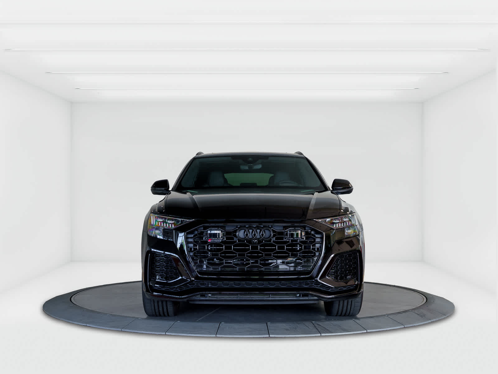 Thumbnail: 2024 Audi RS Q8 - 8