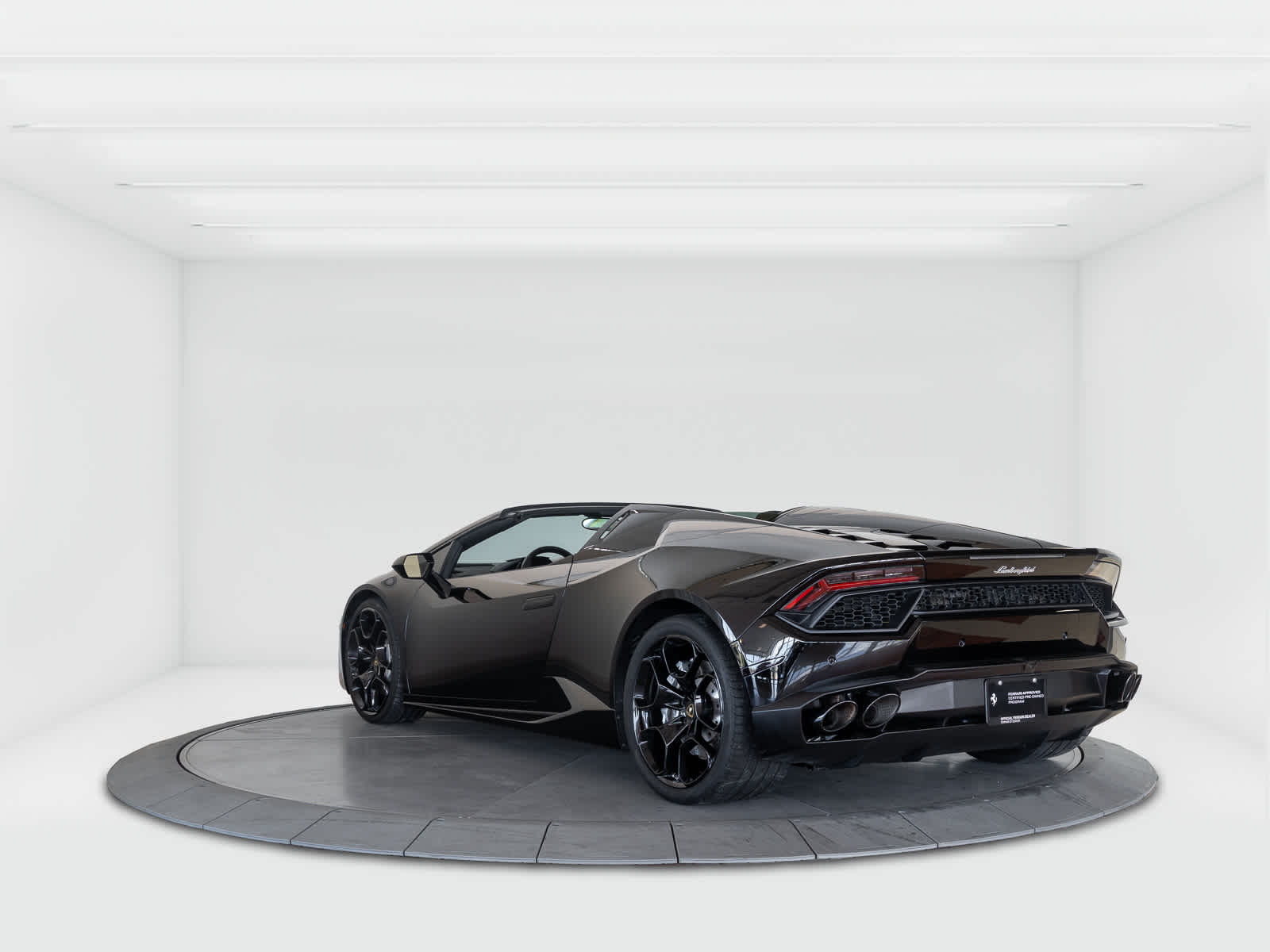 Thumbnail: 2017 Lamborghini Huracan - 3