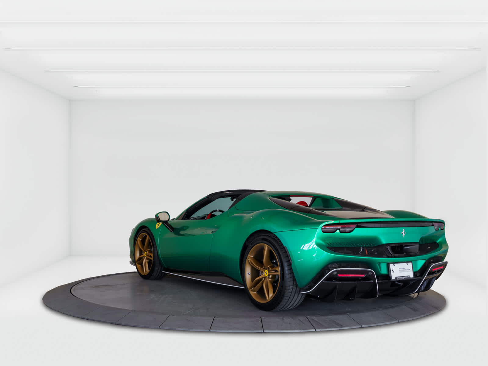 2025 Ferrari 296 GTS photo 3