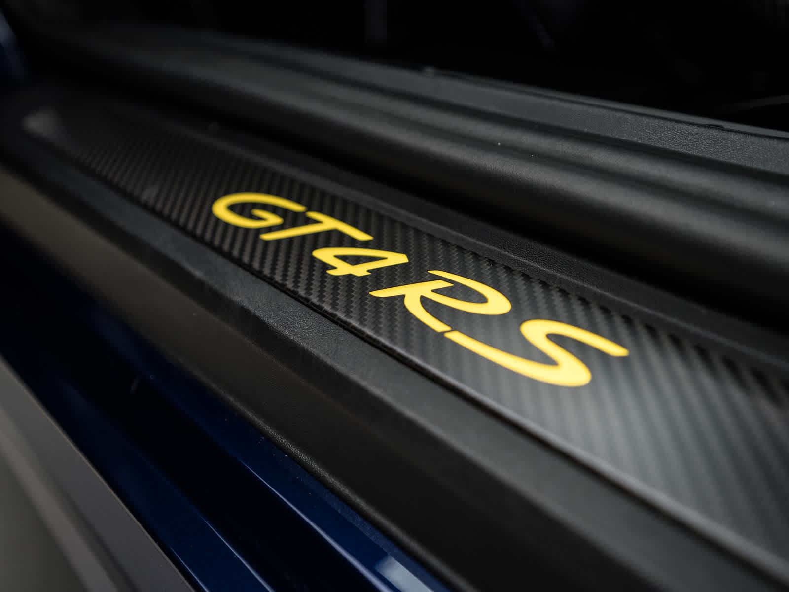 2023 Porsche 718 Cayman GT4 RS 18
