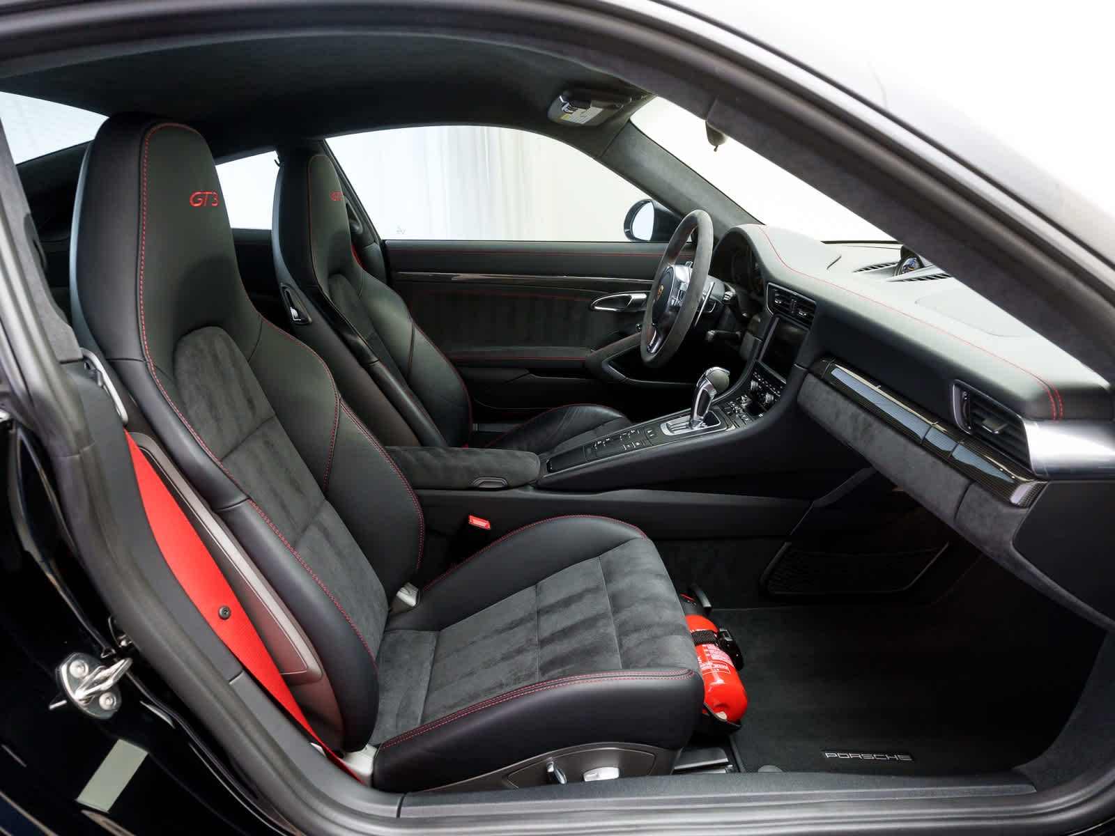 Thumbnail: 2014 Porsche 911 - 10