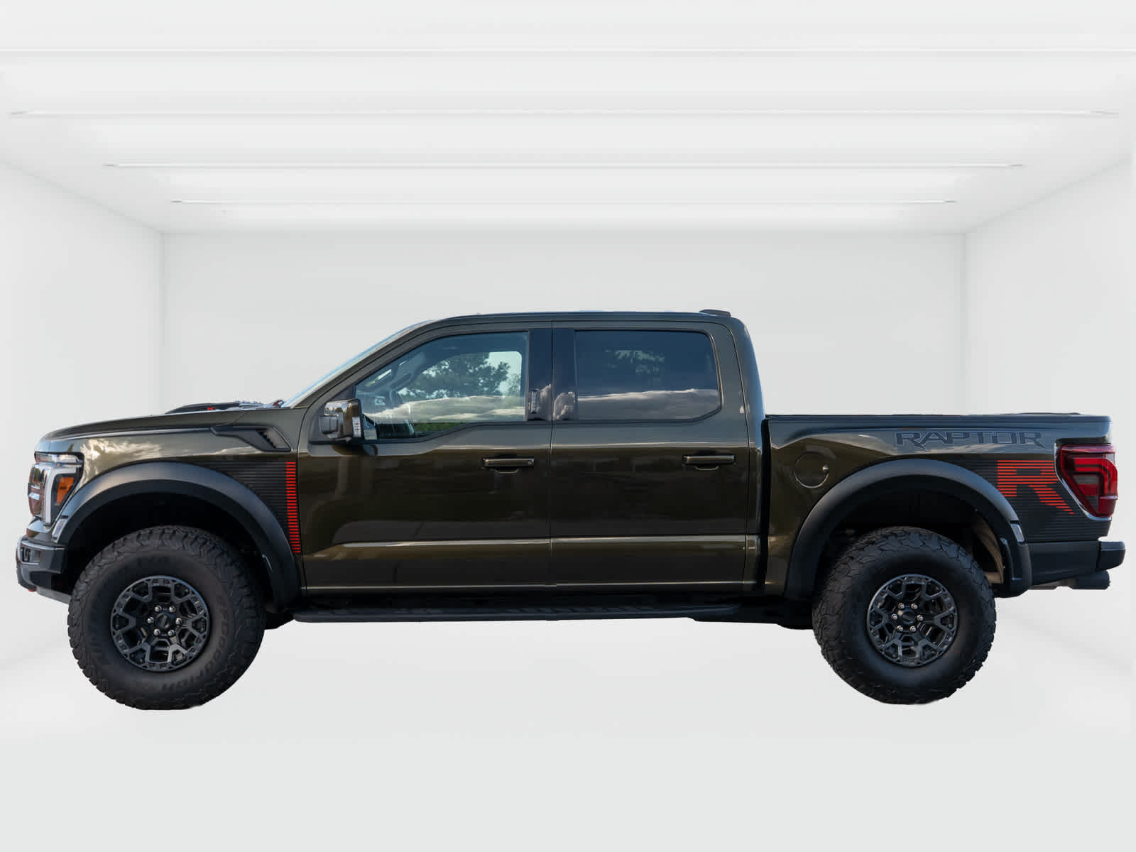 2024 Ford F-150 Raptor photo 2