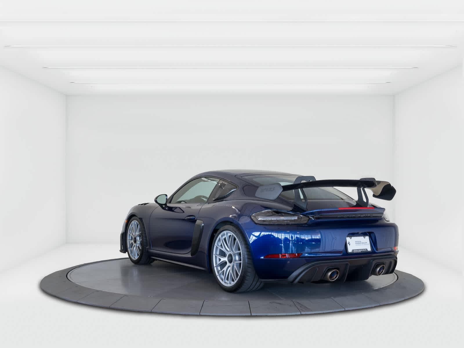 2023 Porsche 718 Cayman GT4 RS 3