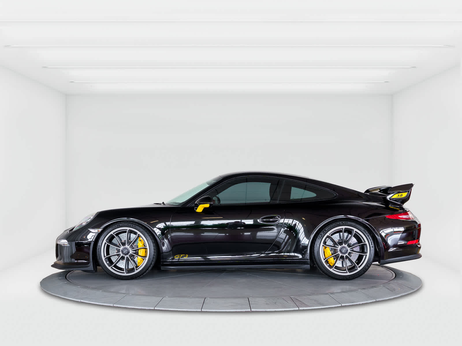 Thumbnail: 2014 Porsche 911 - 2