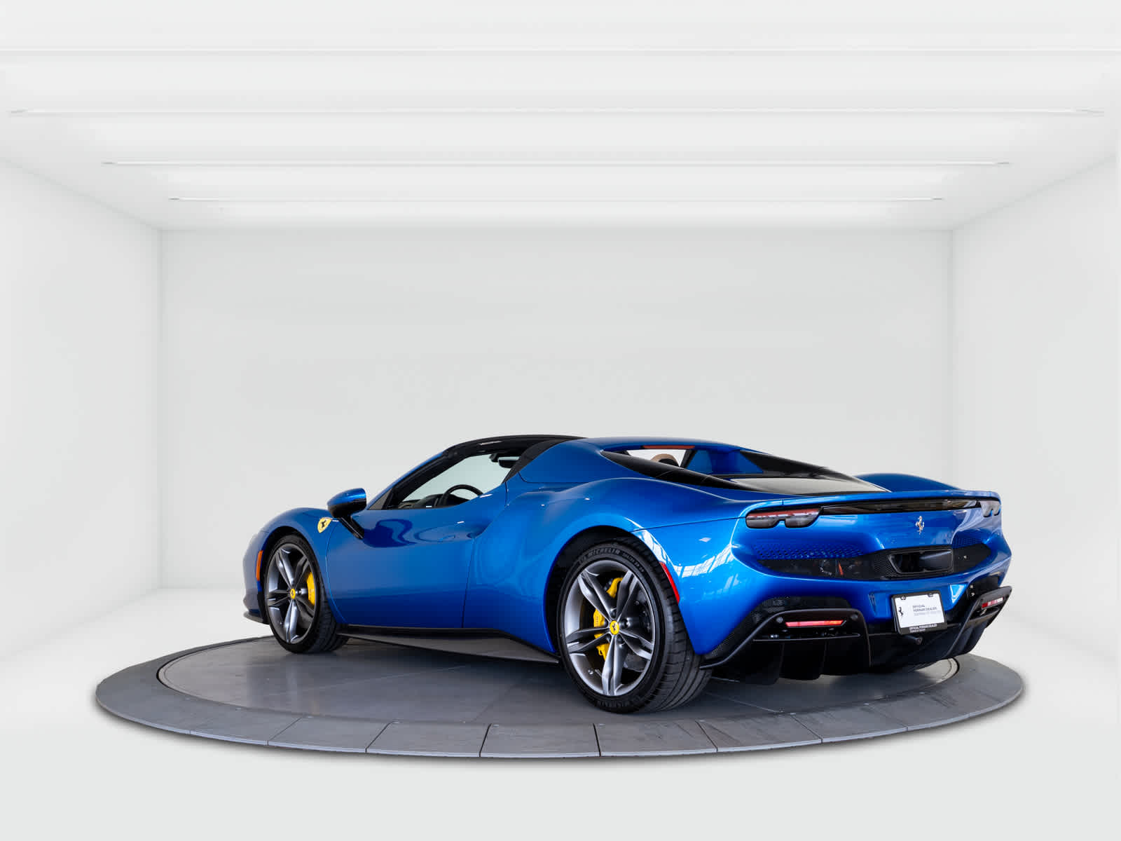 2025 Ferrari 296 GTS photo 3