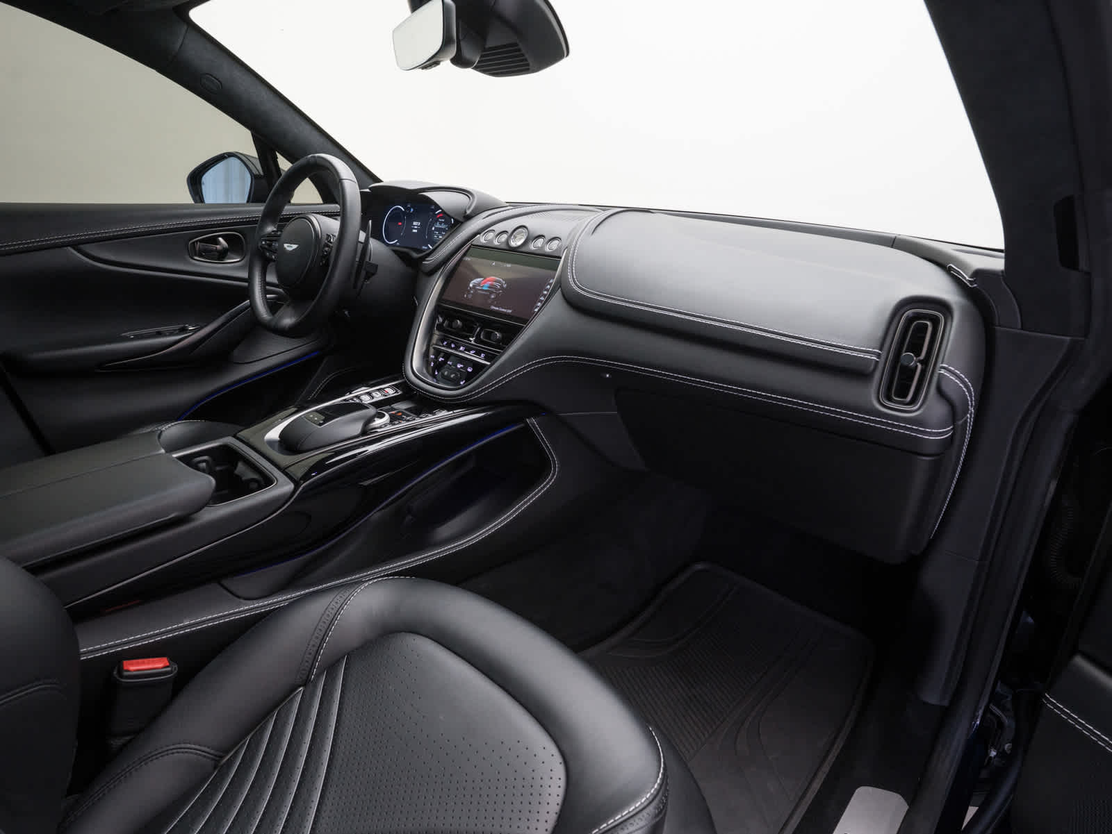 Thumbnail: 2021 Aston Martin DBX - 12
