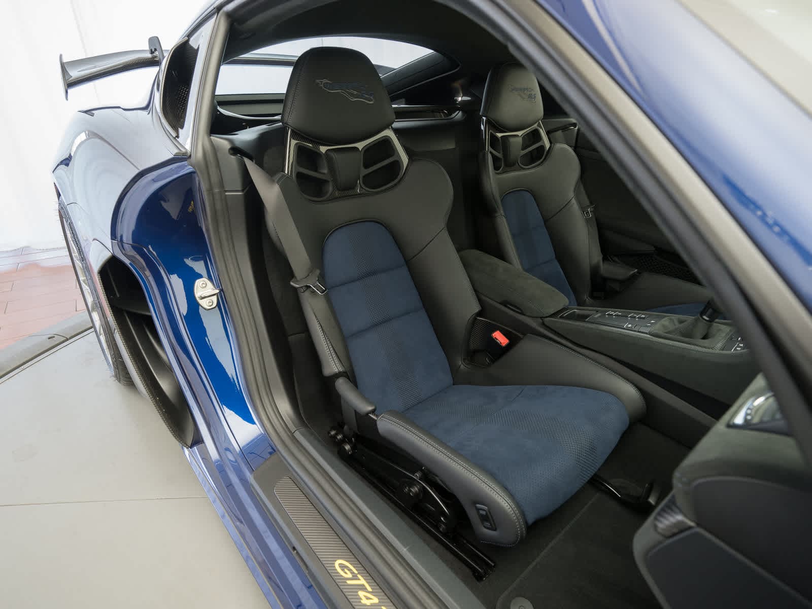 2023 Porsche 718 Cayman GT4 RS 14