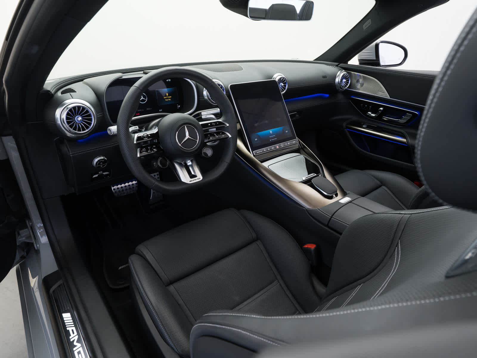 Thumbnail: 2023 Mercedes-Benz SL-Class - 12