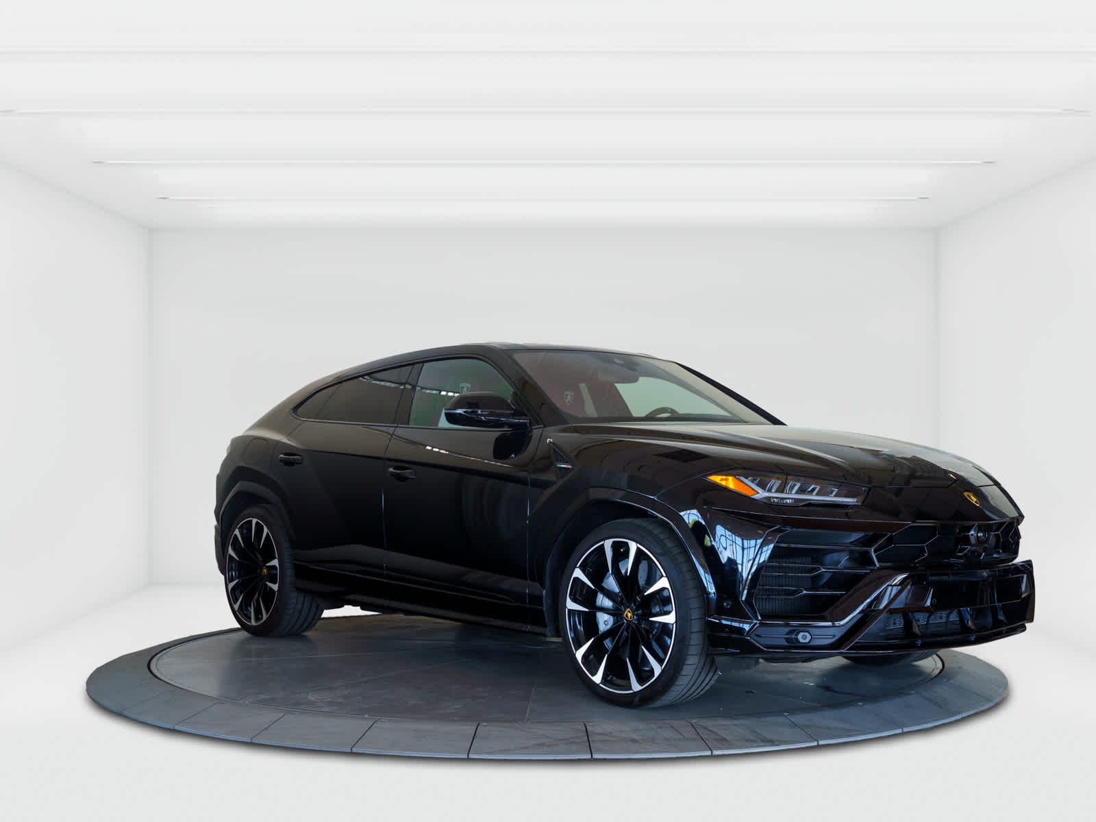 Thumbnail: 2022 Lamborghini Urus - 7