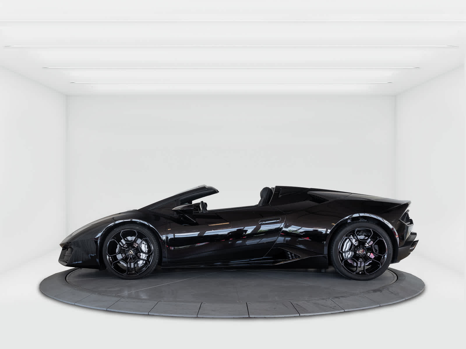 Thumbnail: 2017 Lamborghini Huracan - 2