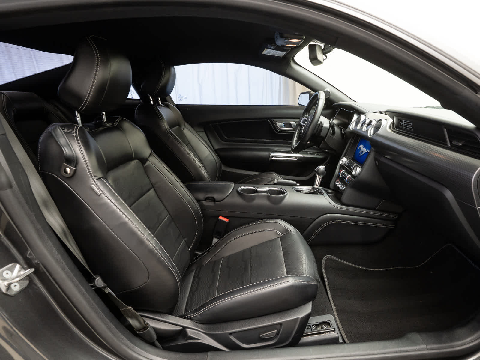 Thumbnail: 2020 Ford Mustang - 10