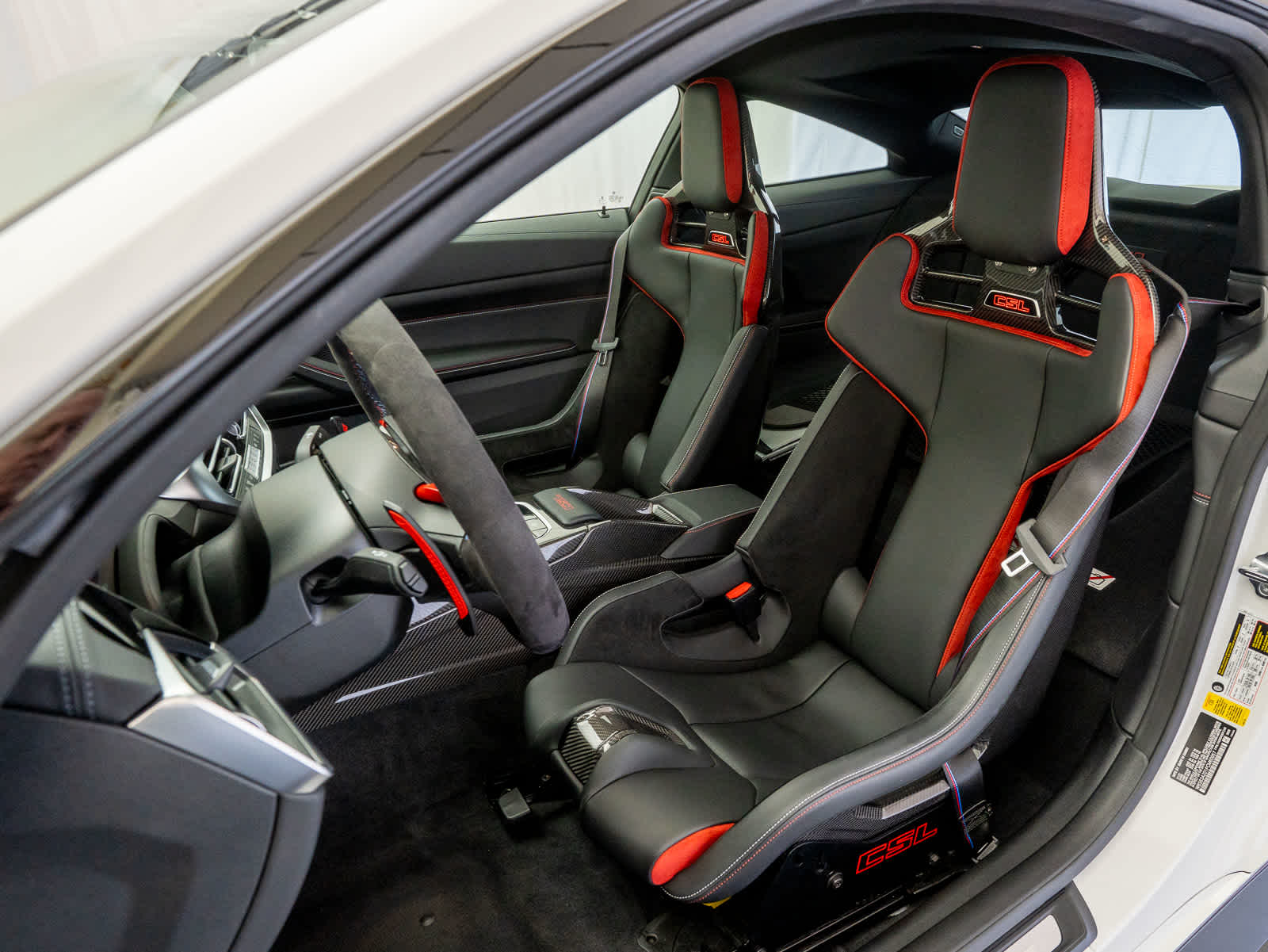 Thumbnail: 2023 BMW M4 - 15