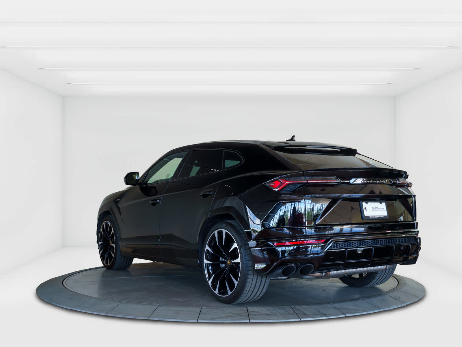 Thumbnail: 2022 Lamborghini Urus - 3