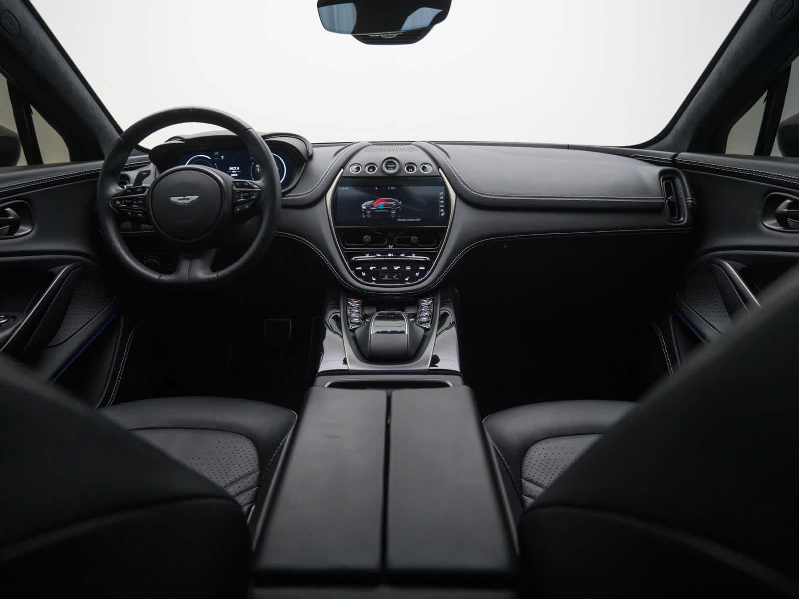 Thumbnail: 2021 Aston Martin DBX - 19