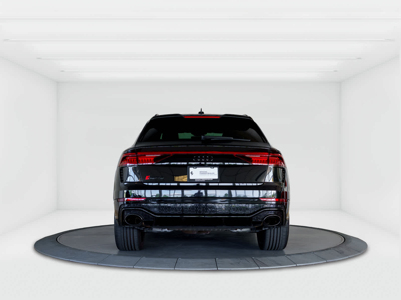Thumbnail: 2024 Audi RS Q8 - 4