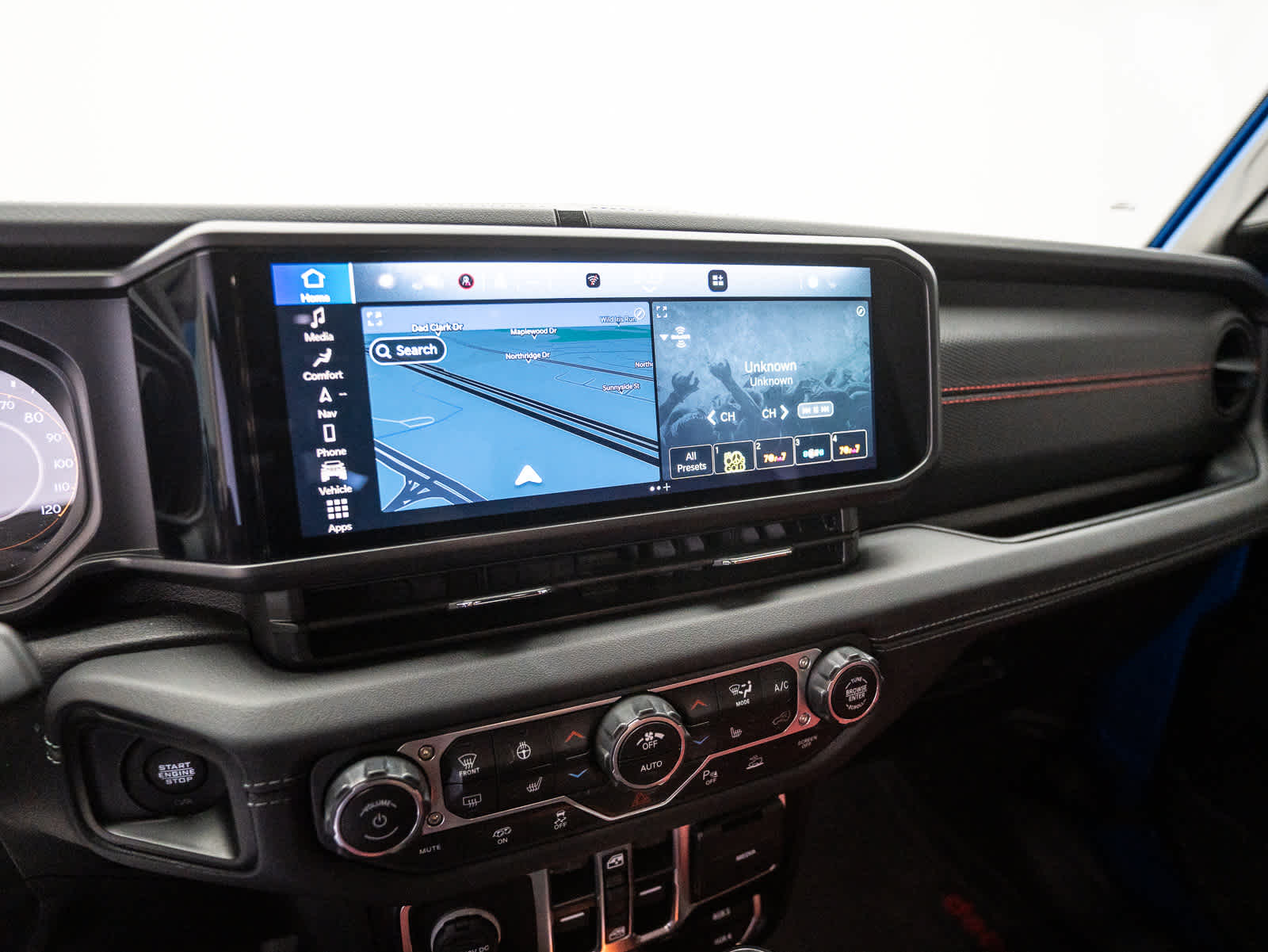 Thumbnail: 2024 Jeep Wrangler - 33