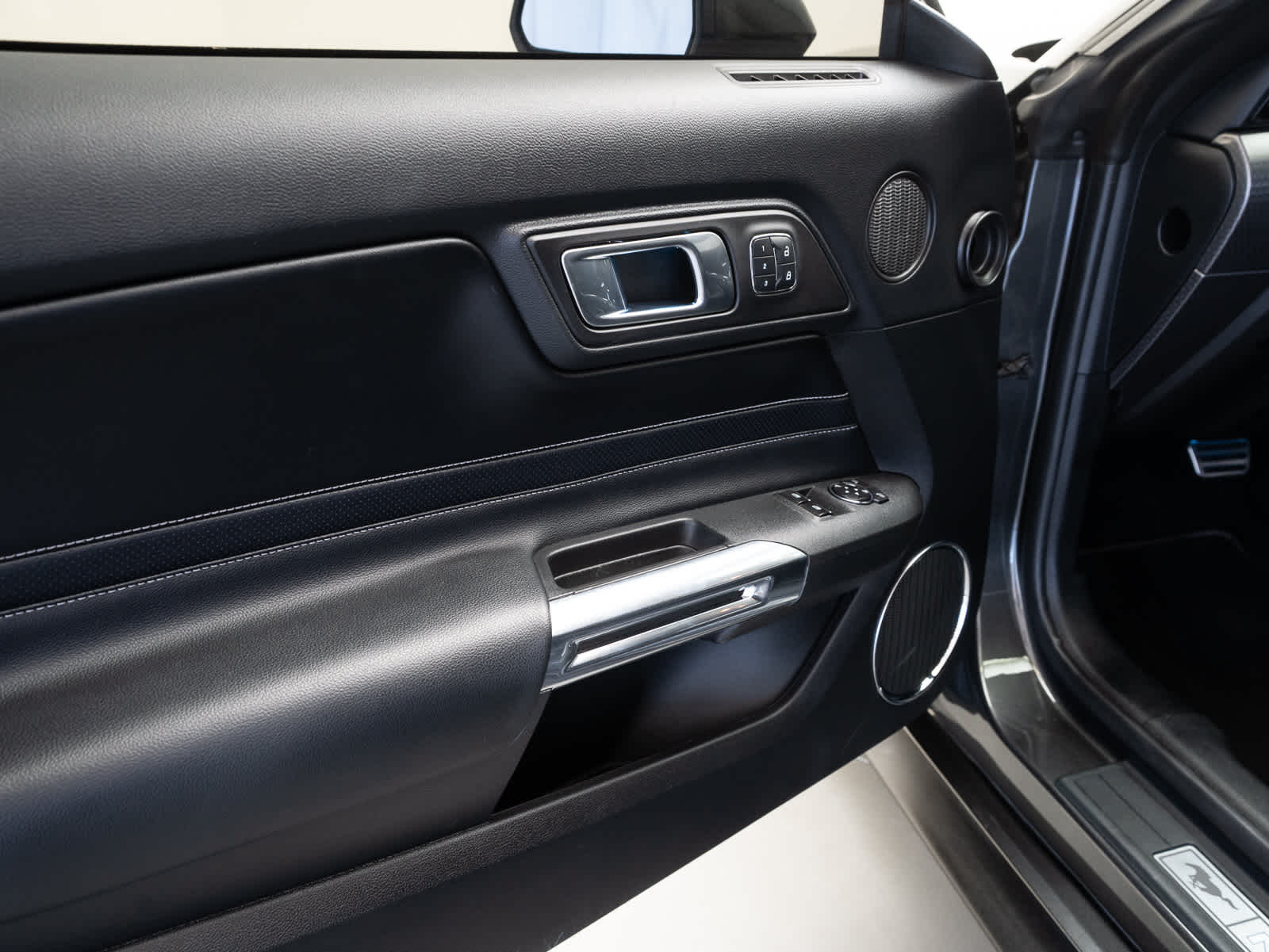 Thumbnail: 2020 Ford Mustang - 16