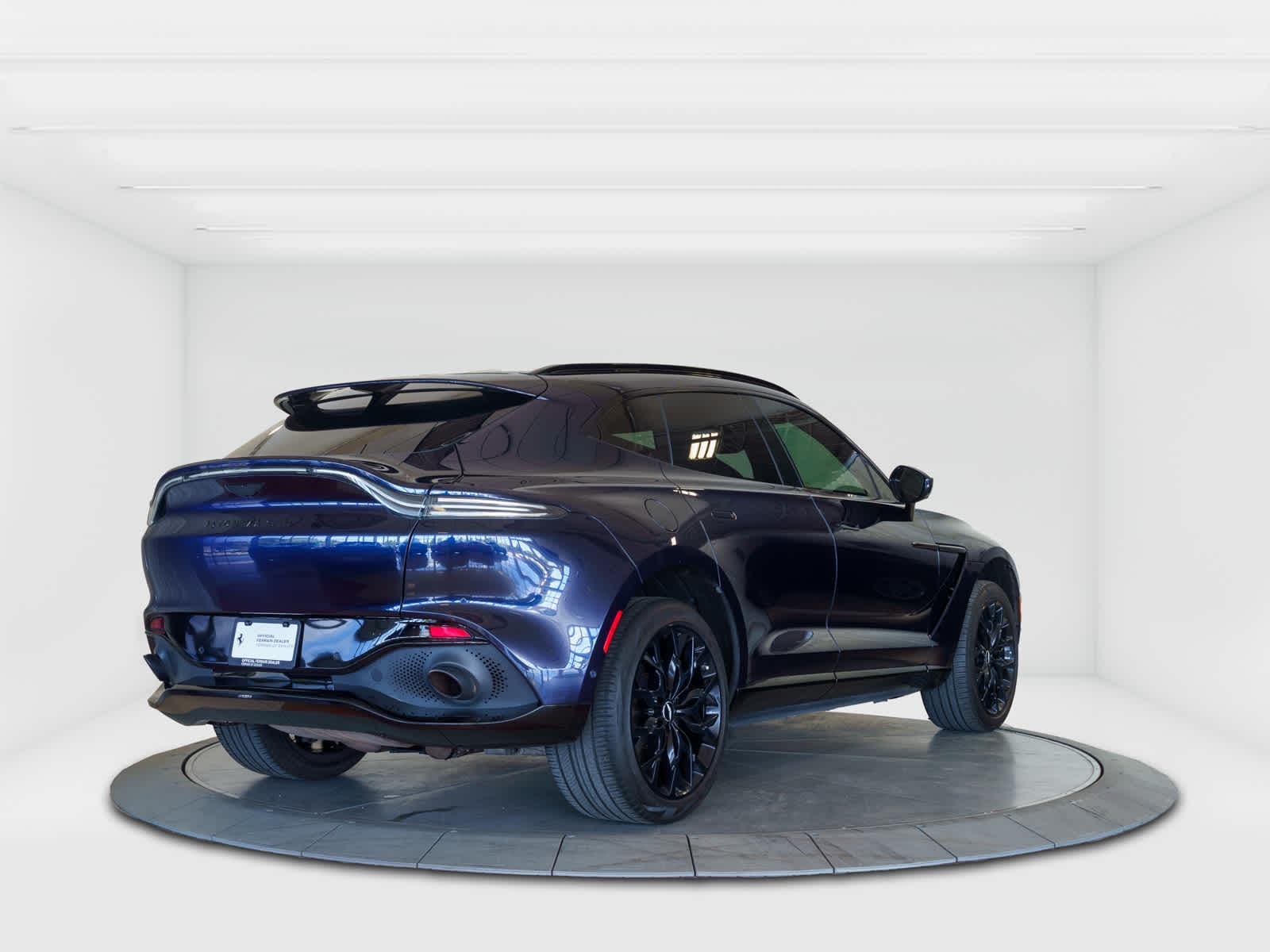 Thumbnail: 2021 Aston Martin DBX - 5