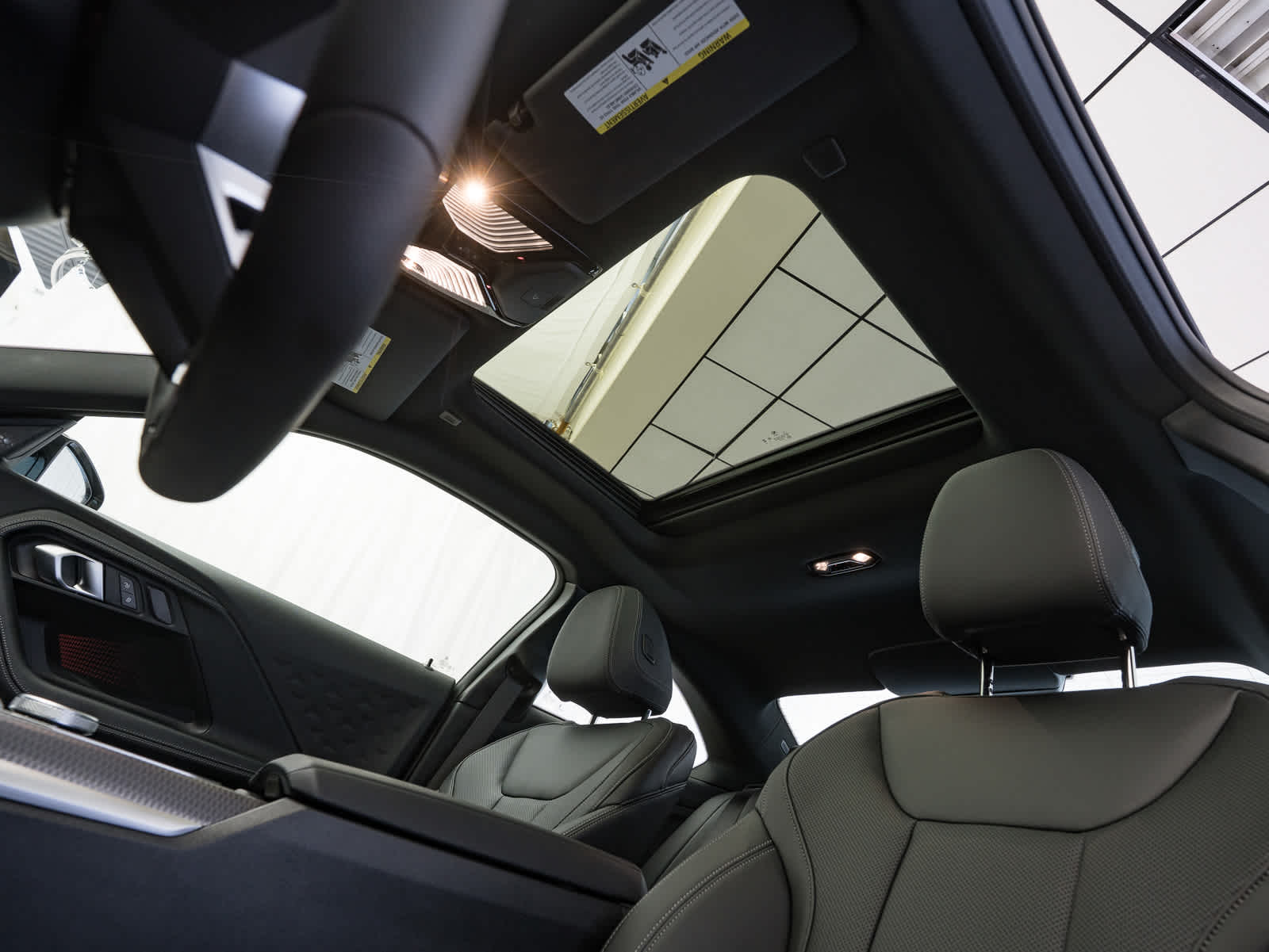 Thumbnail: 2025 BMW 2 Series - 27