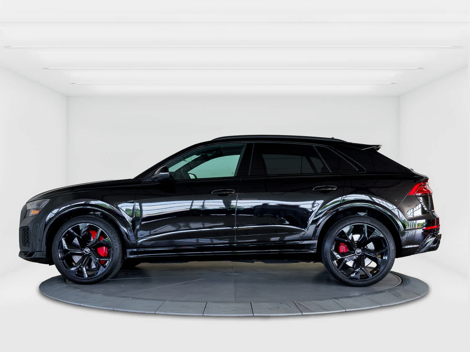 Thumbnail: 2024 Audi RS Q8 - 2