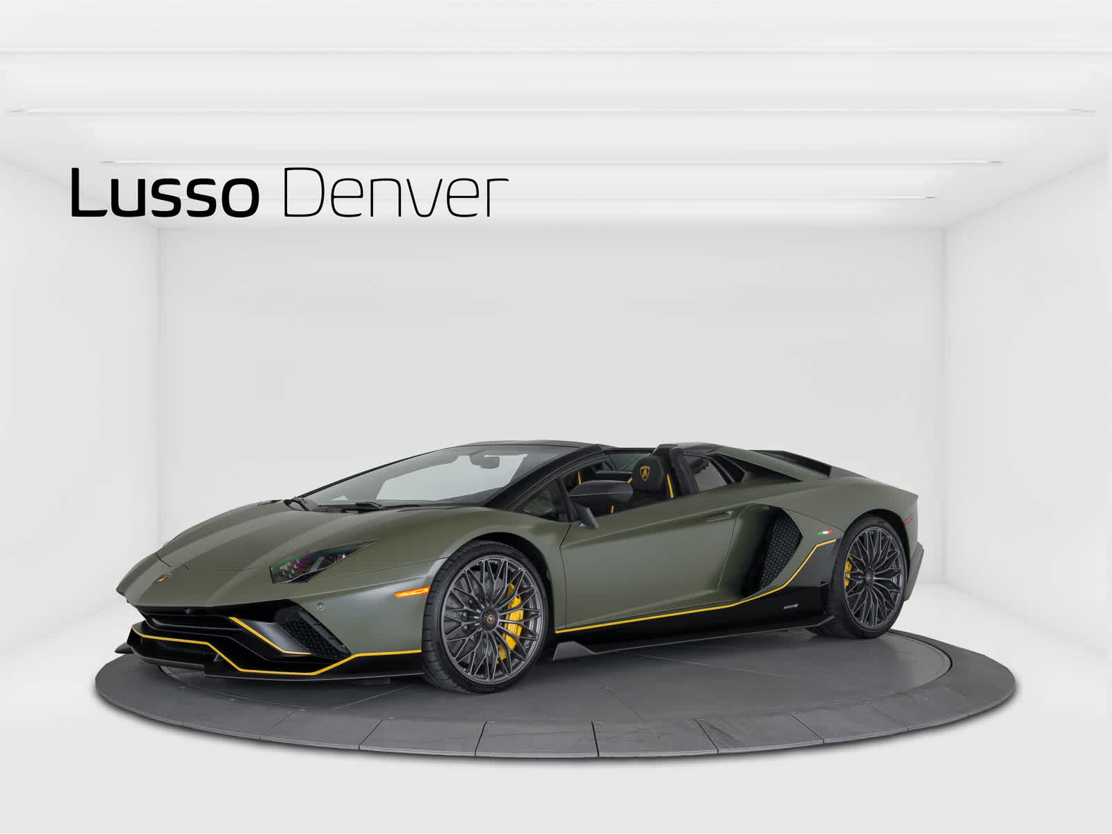 2022 Lamborghini Aventador  -
                Highlands Ranch, CO