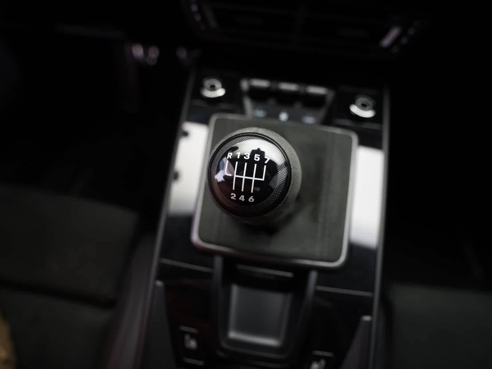 Thumbnail: 2023 Porsche 911 - 23