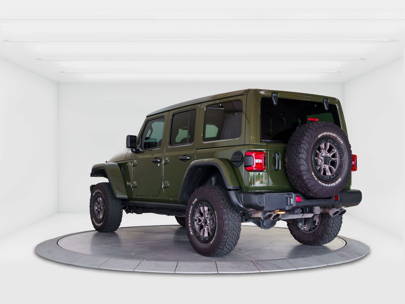 Thumbnail: 2022 Jeep Wrangler - 3