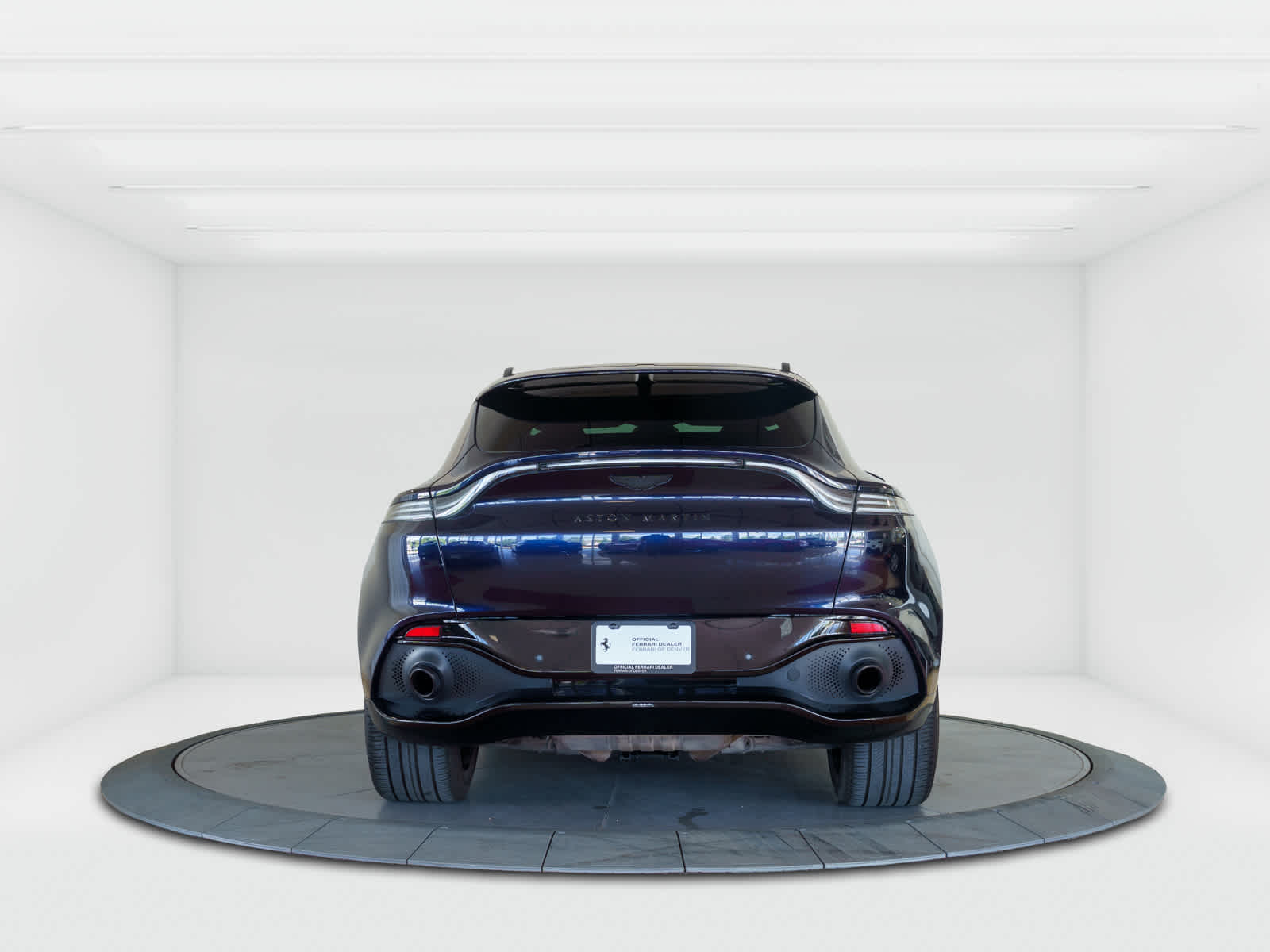 Thumbnail: 2021 Aston Martin DBX - 4