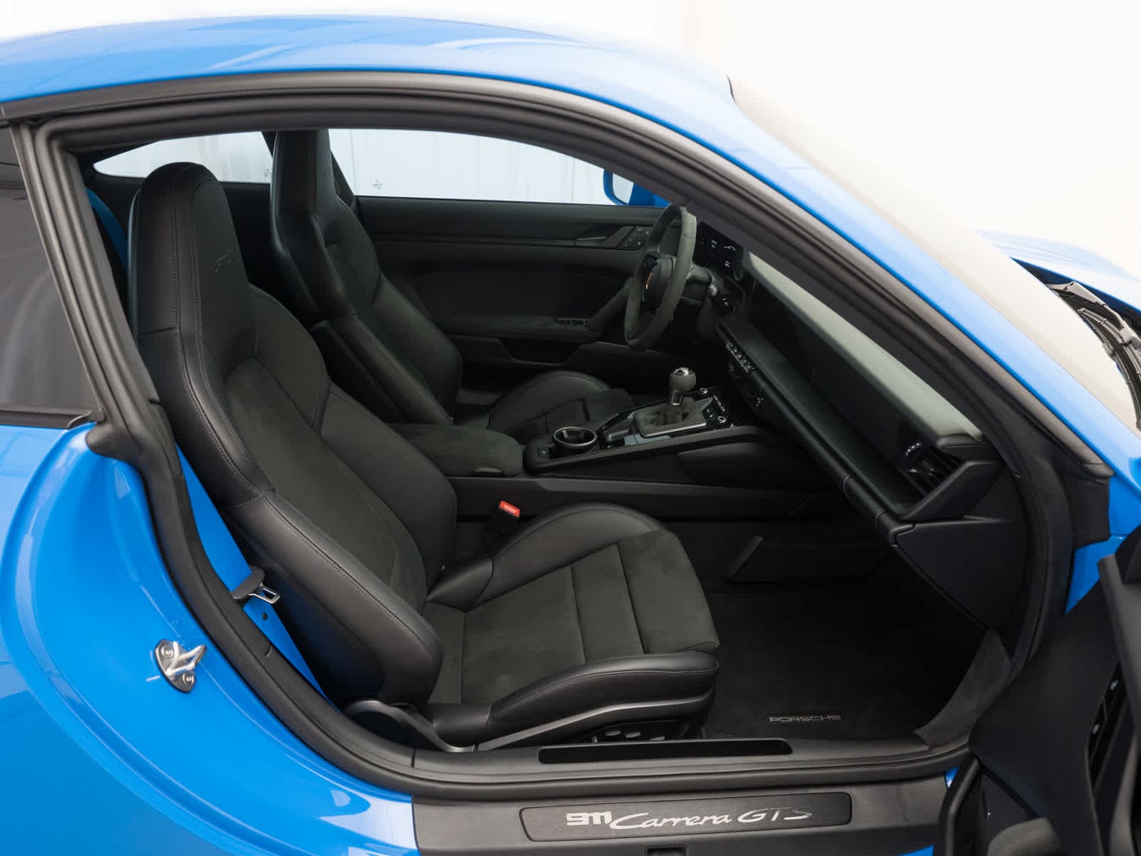 Thumbnail: 2023 Porsche 911 - 10