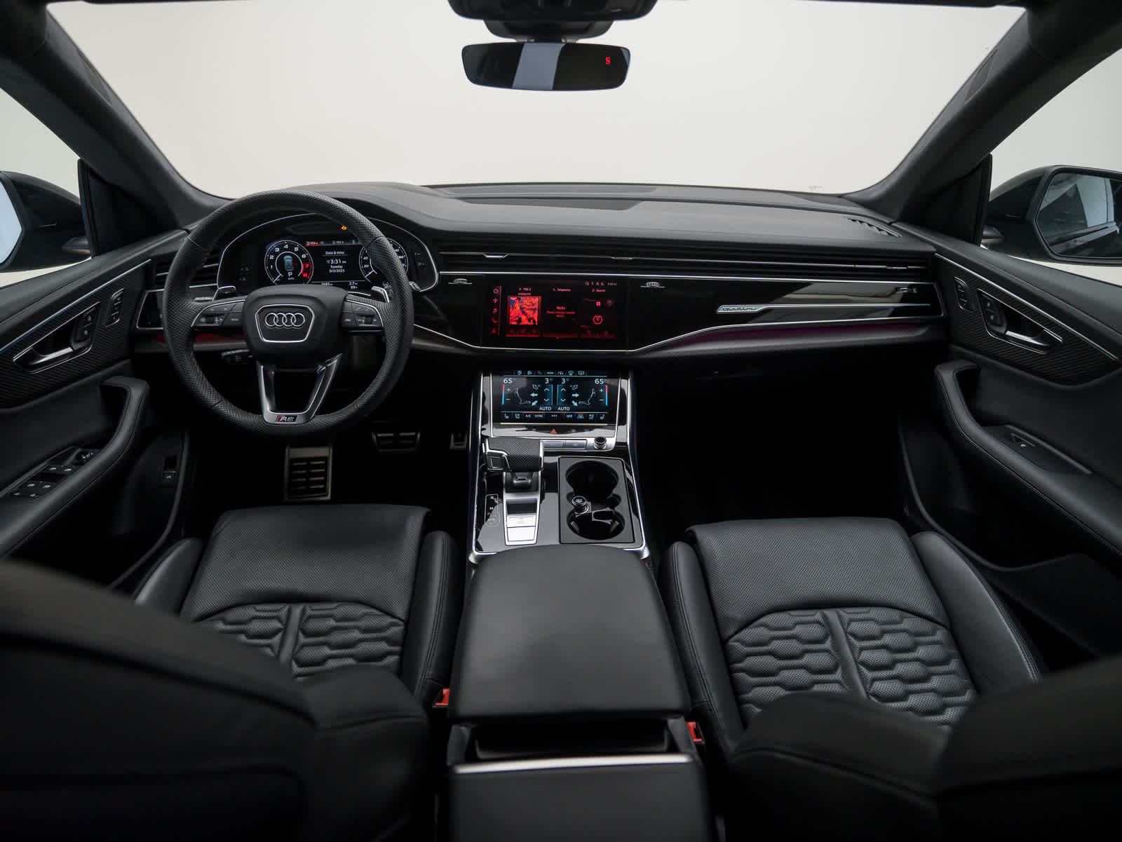 Thumbnail: 2024 Audi RS Q8 - 29