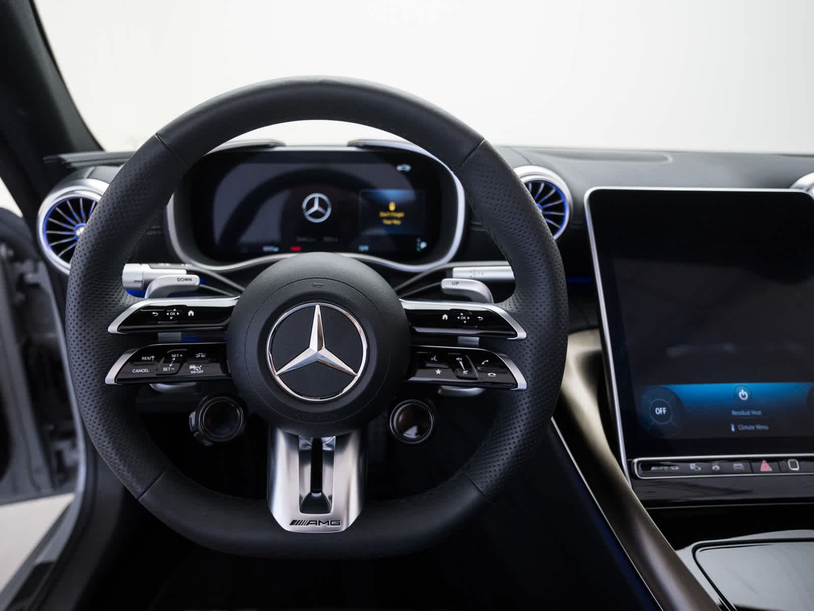 Thumbnail: 2023 Mercedes-Benz SL-Class - 18