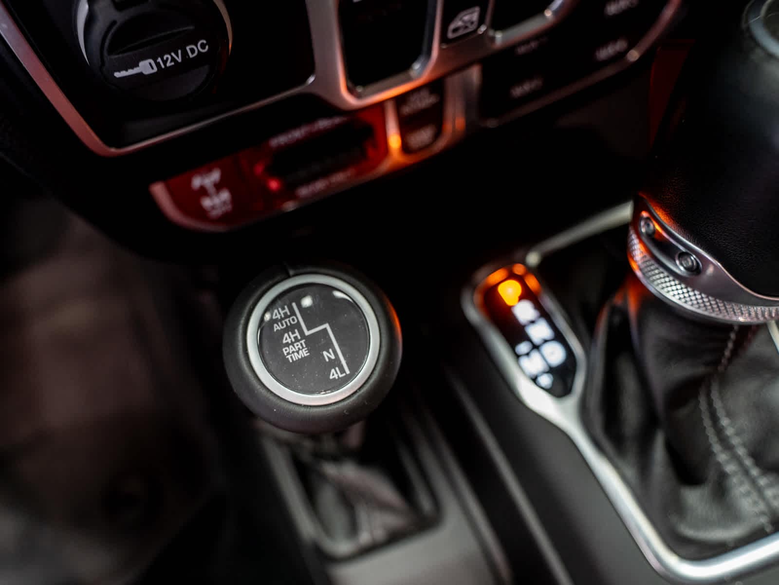 Thumbnail: 2024 Jeep Wrangler - 34