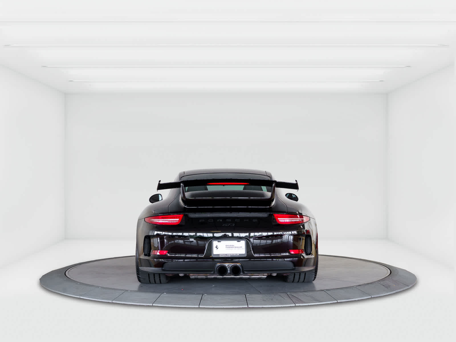 Thumbnail: 2014 Porsche 911 - 4