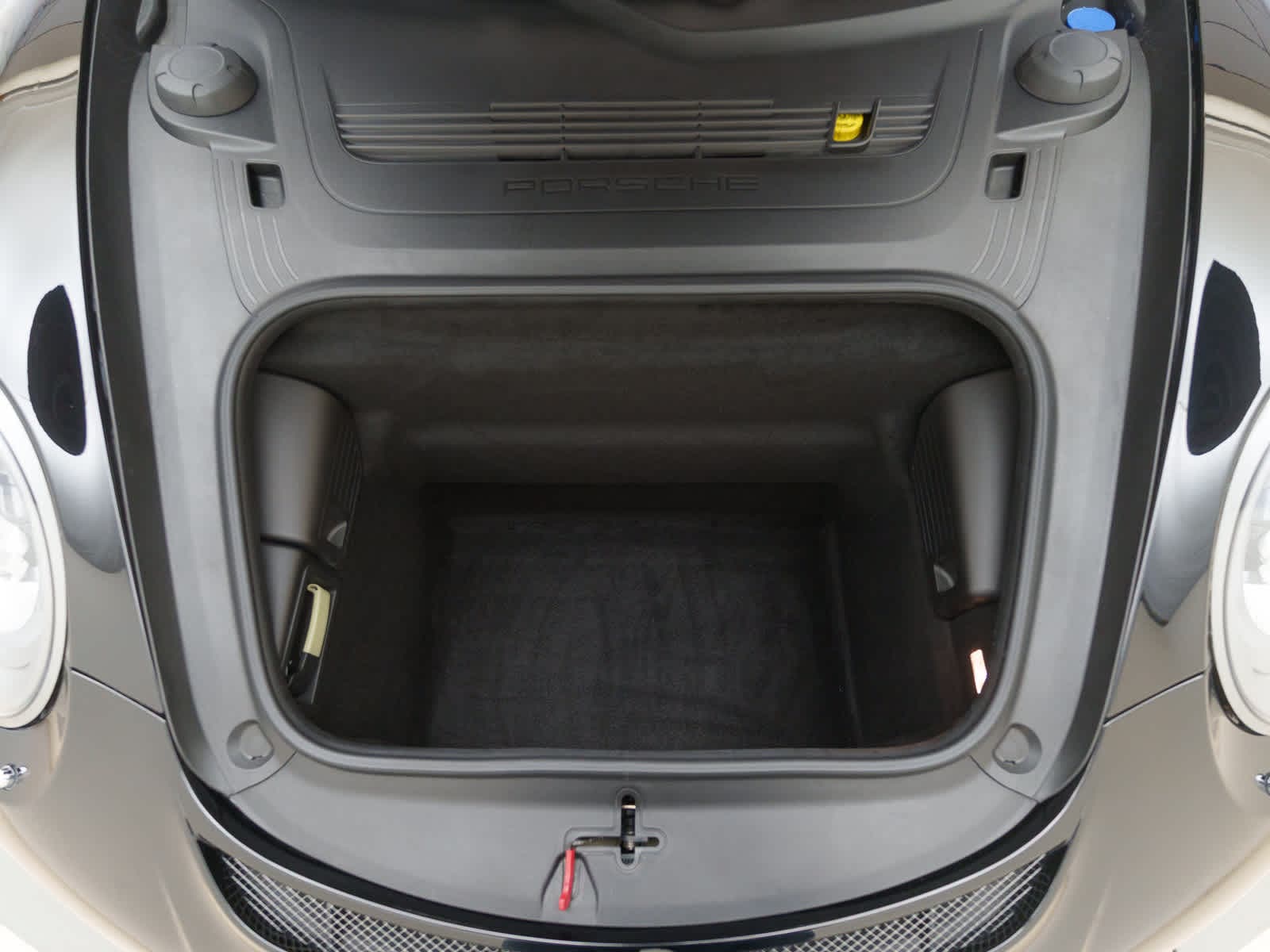 Thumbnail: 2014 Porsche 911 - 28