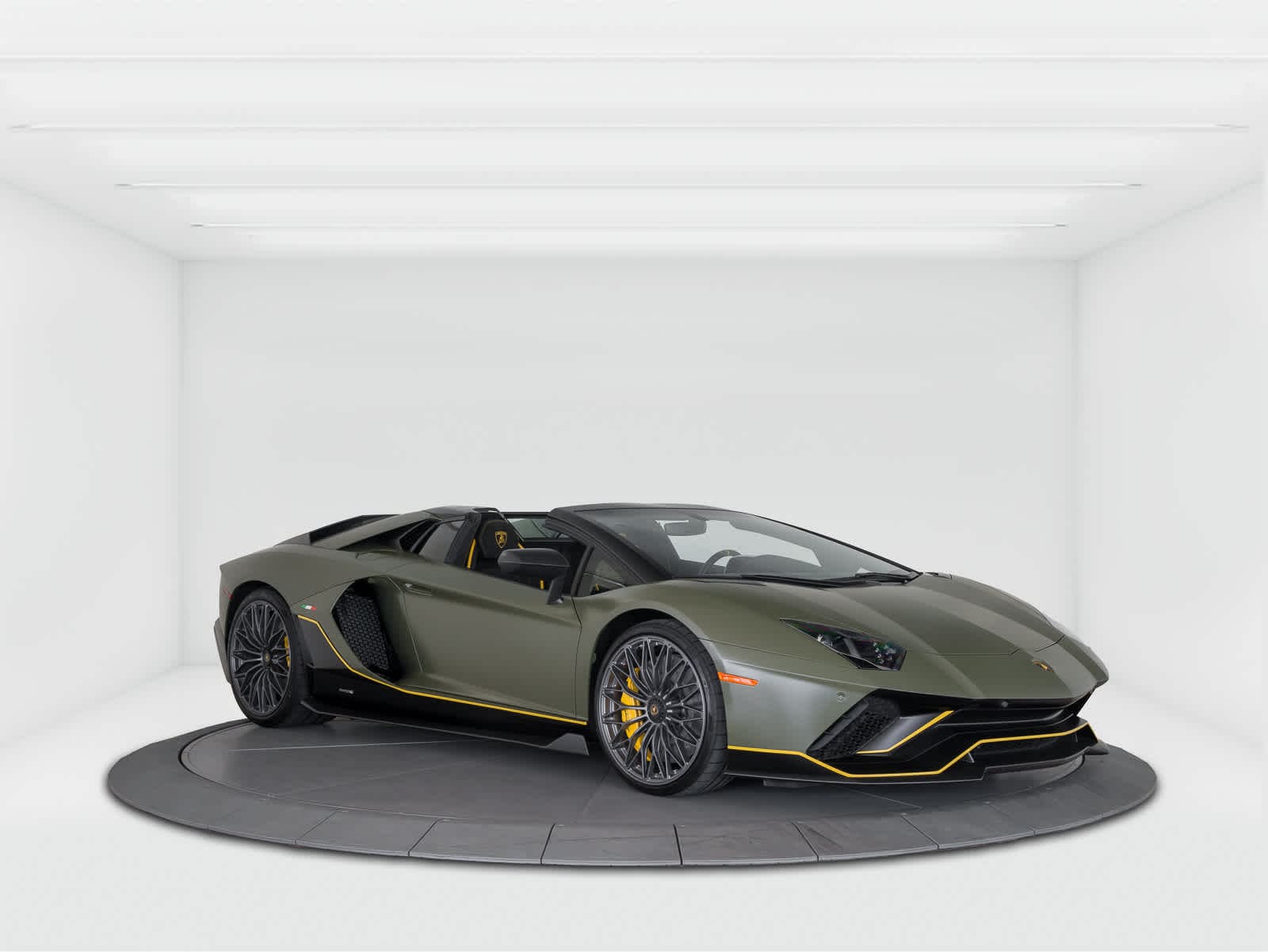 2022 Lamborghini Aventador  7