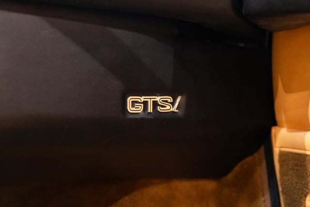 1983 FERRARI 308 GTS - Image 32