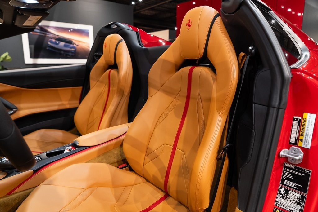 2021 FERRARI 812 - Image 4