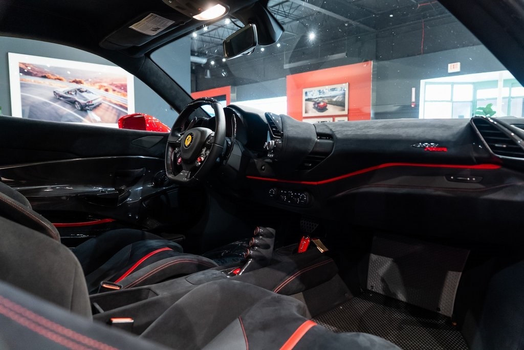 2019 FERRARI 488 - Image 24