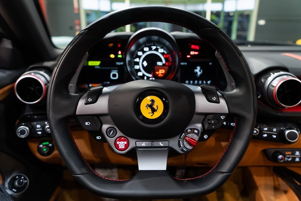 2021 FERRARI 812 - Image 5