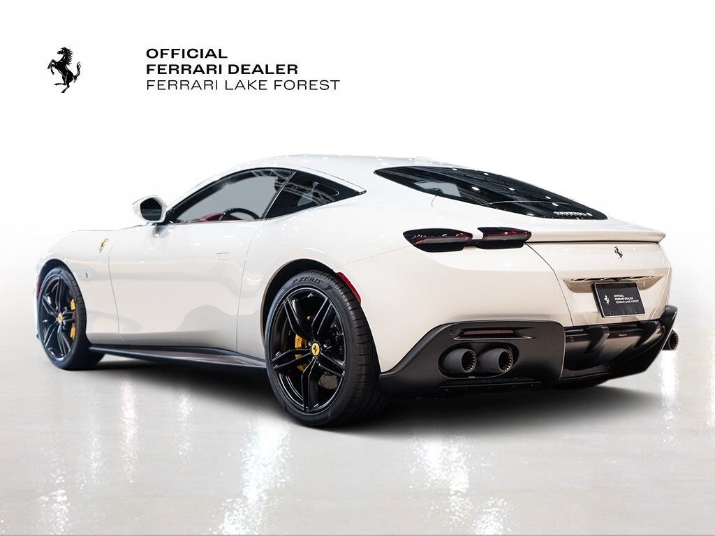 2022 Ferrari Roma Base photo 2