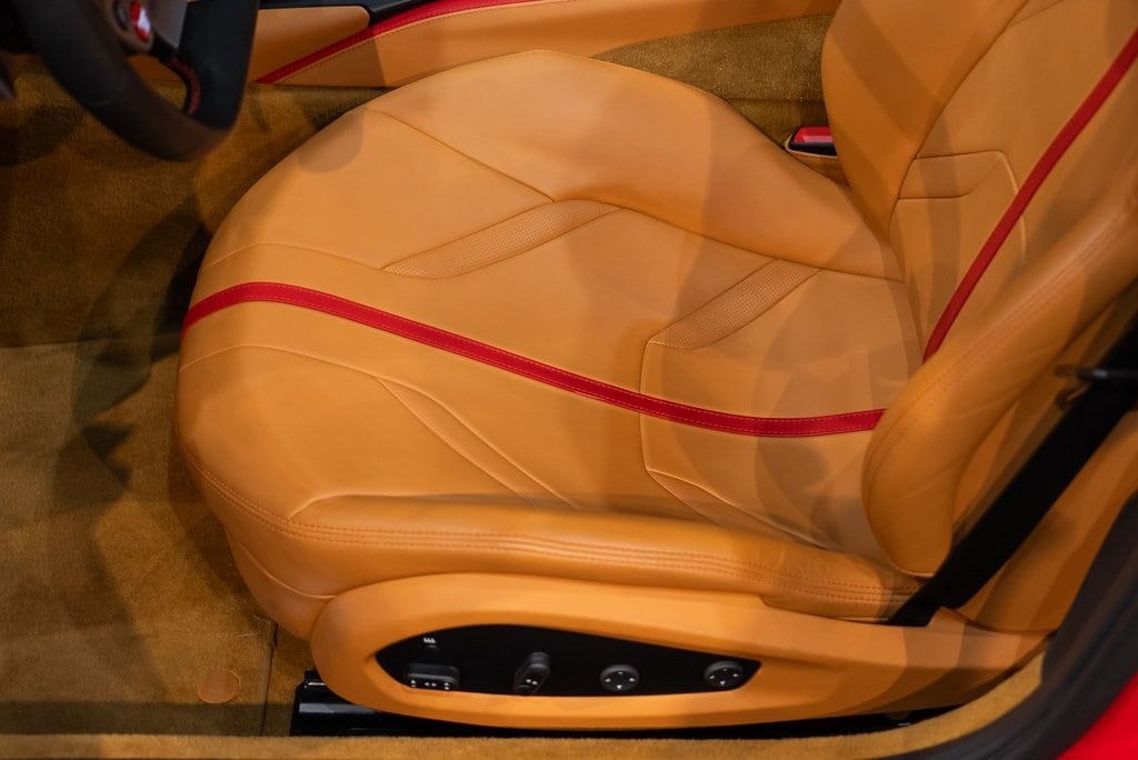 2021 FERRARI 812 - Image 24