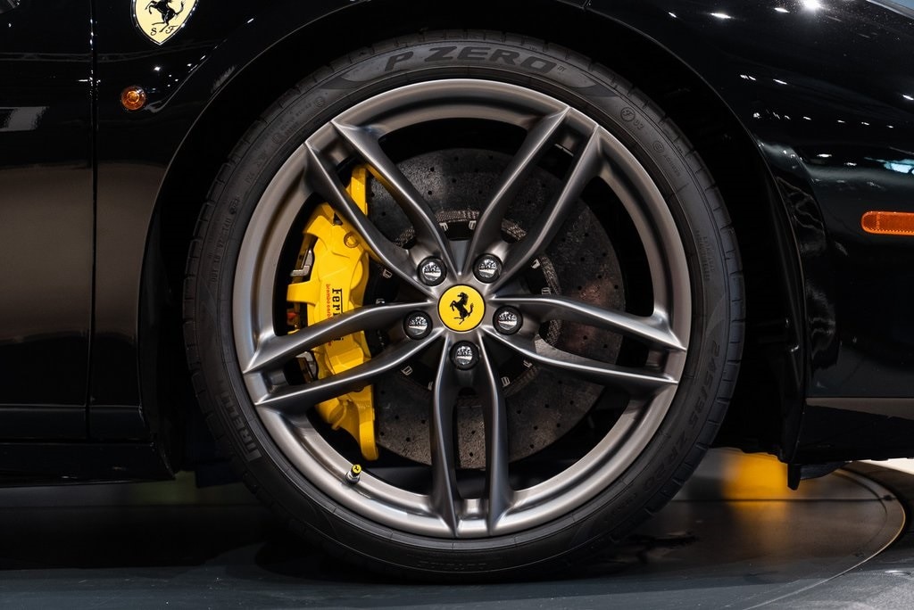 2018 FERRARI 488 - Image 16